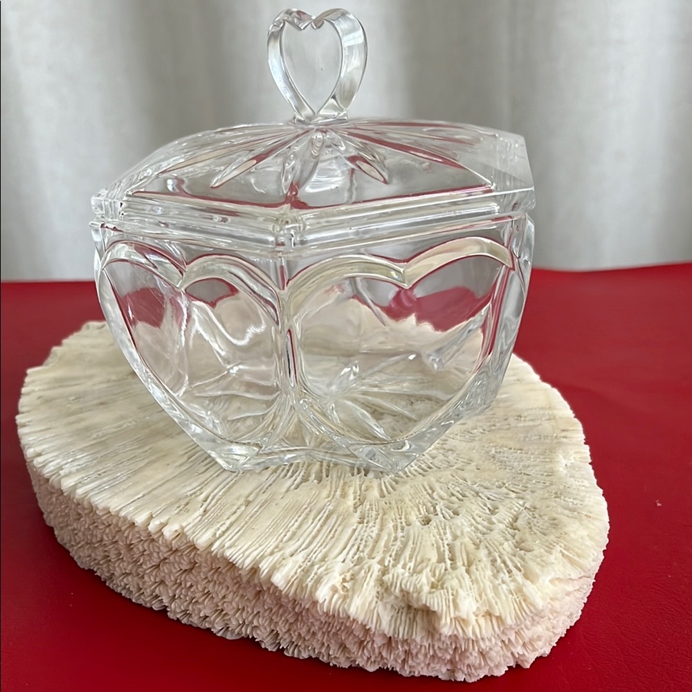 Hearts Hexagon Trinket Box 24 Lead Crystal Clear Heart-Shaped Glass Trinket Box